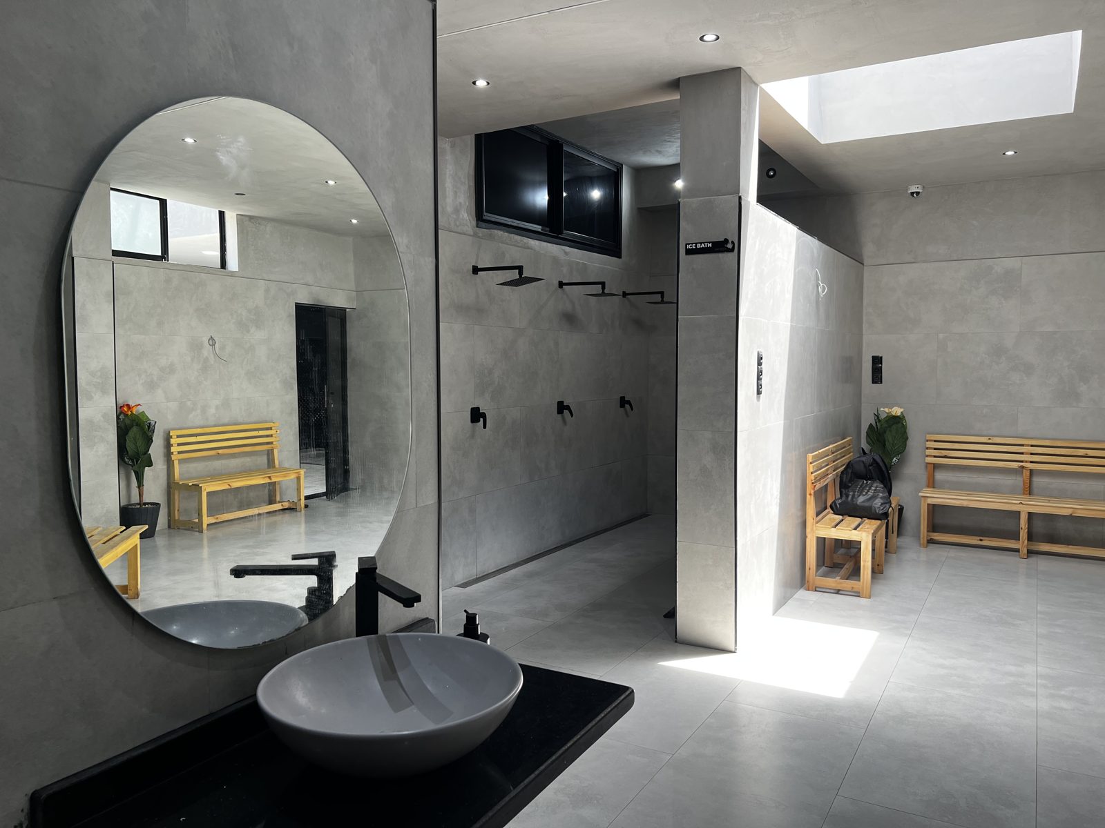 Premium Locker Rooms